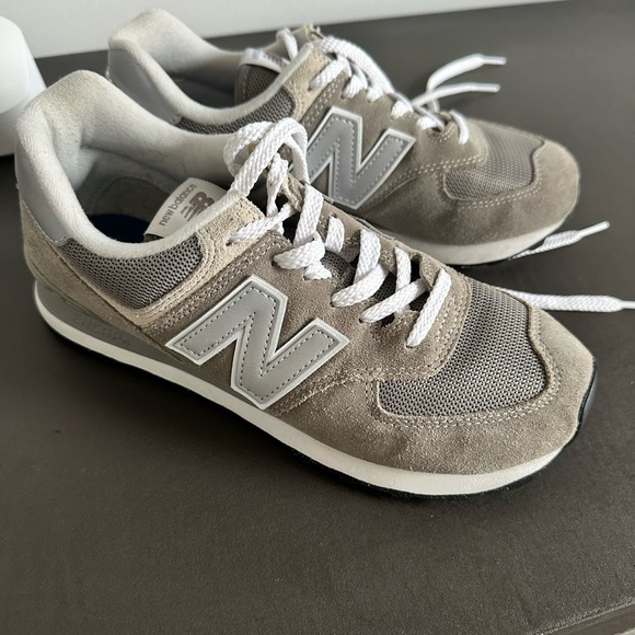 New Balance 574 Core Grey Womens Size 8 - Picture 13 of 13